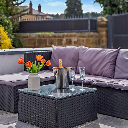 2 Bed House With Hot Tub - House Ferienhaus Great Ayton
